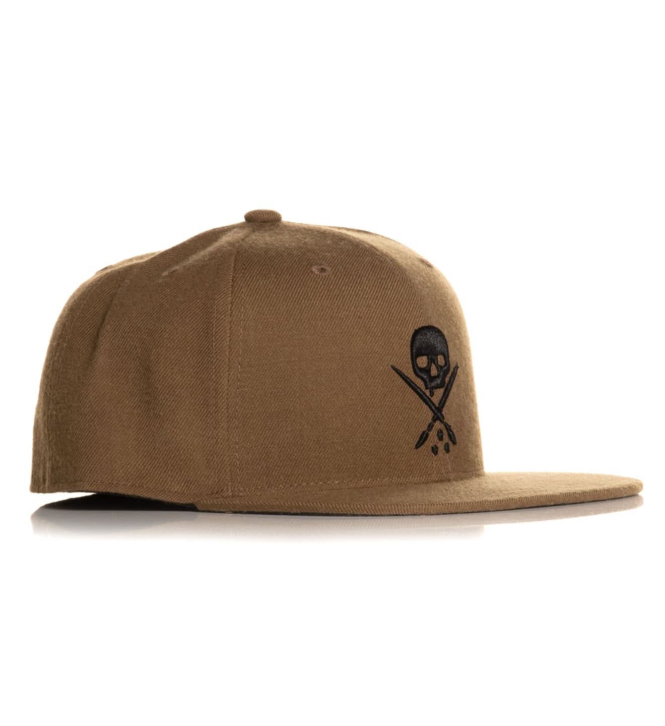 Badge Fitted Hat - Coffee -