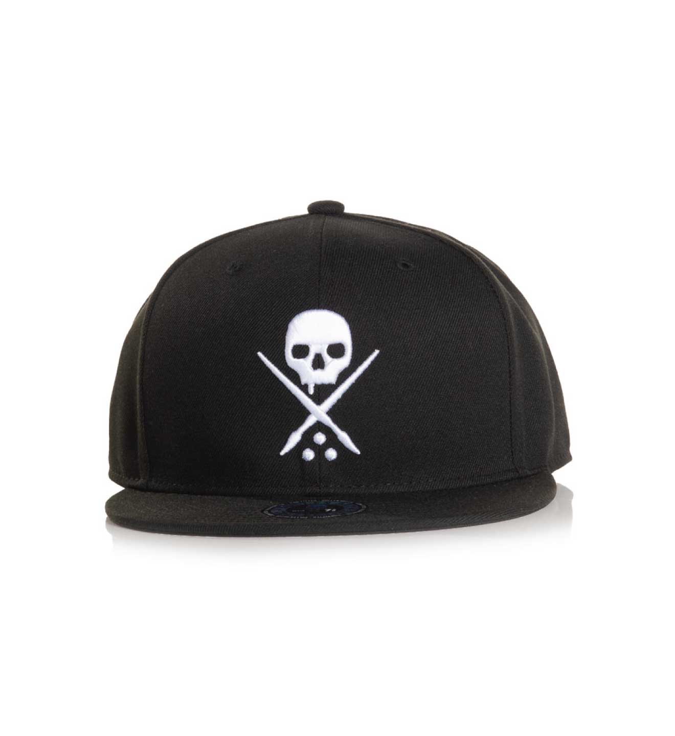 Badge Fitted Hat - Black