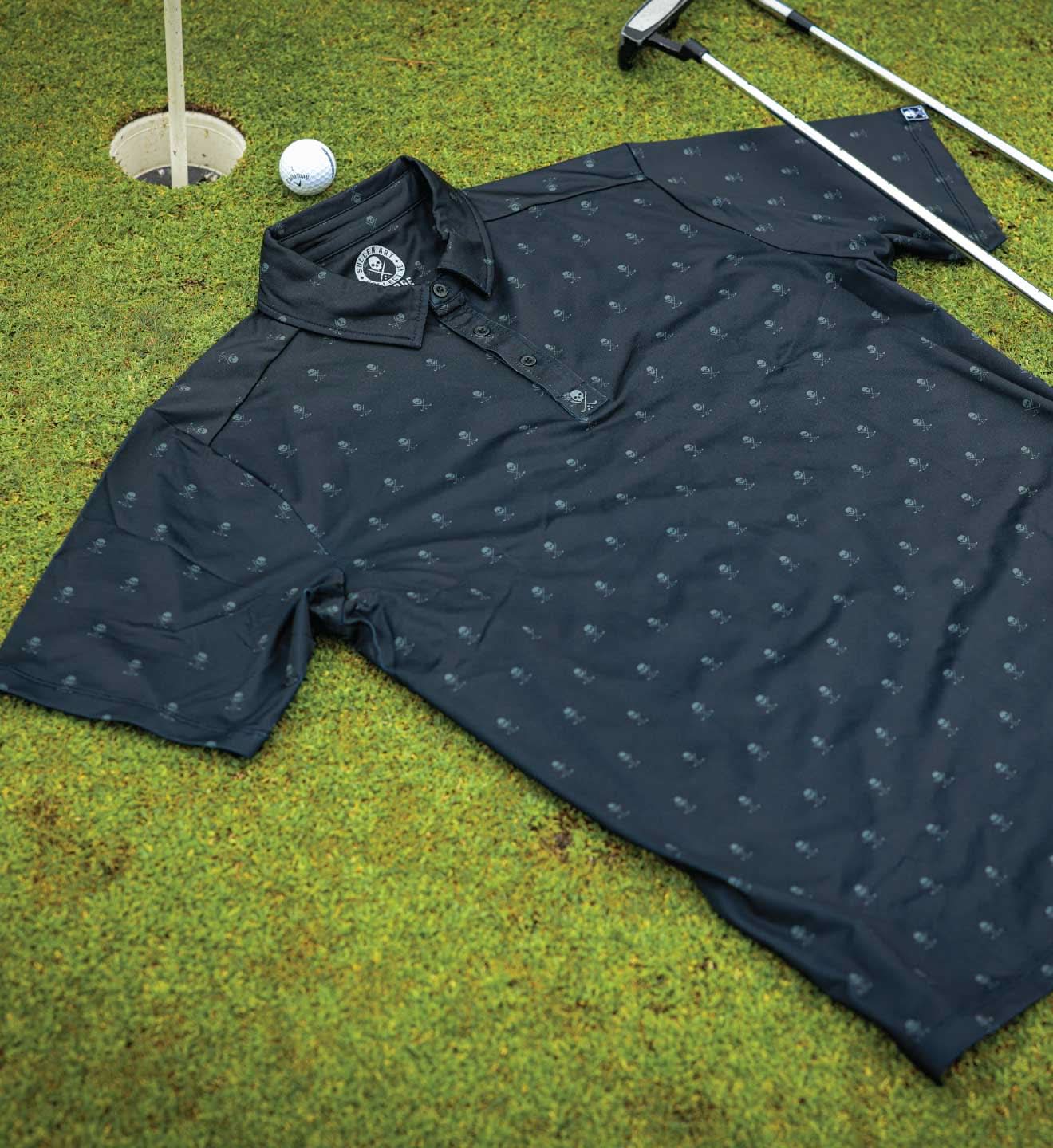 Polo con insignia de golf