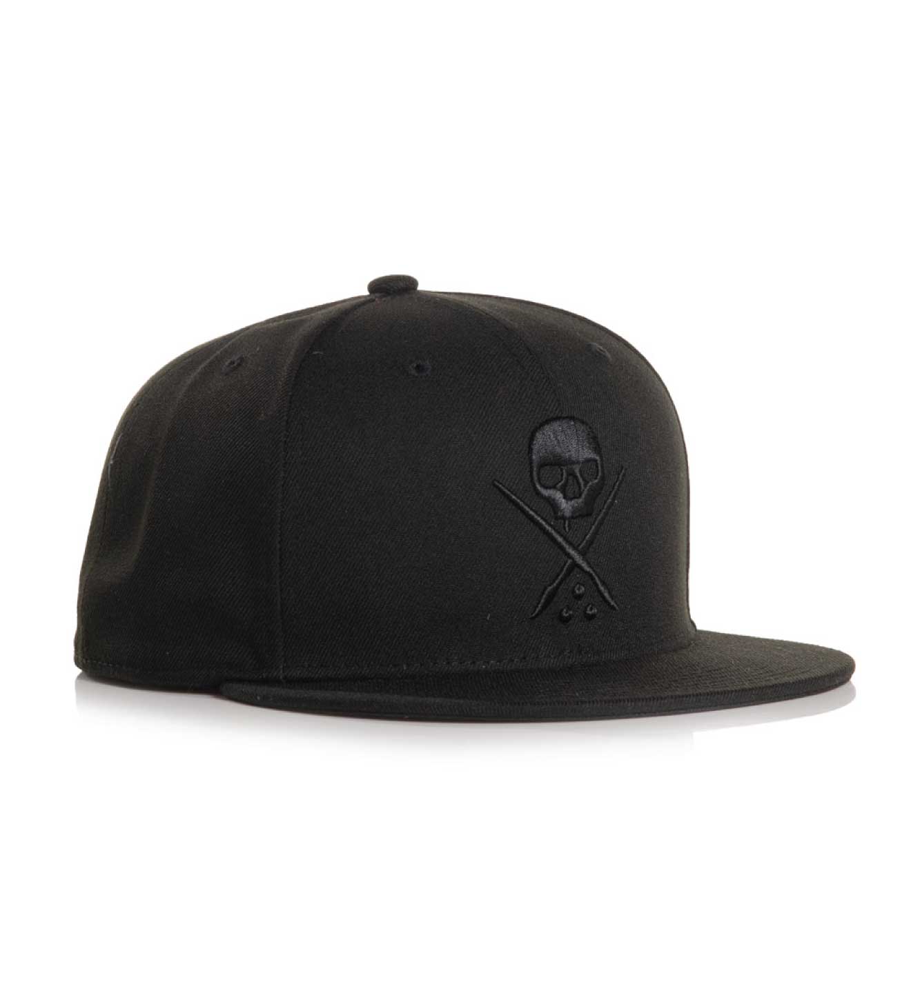 Gorro ajustado con insignia - Negro