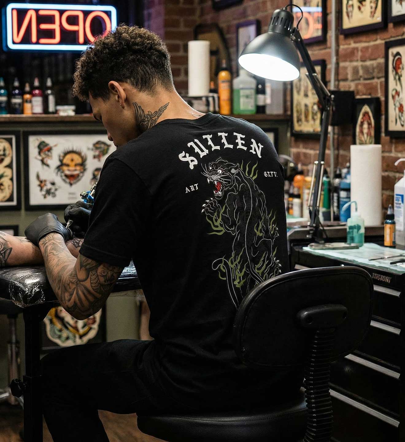 Crawling Panther - Premium